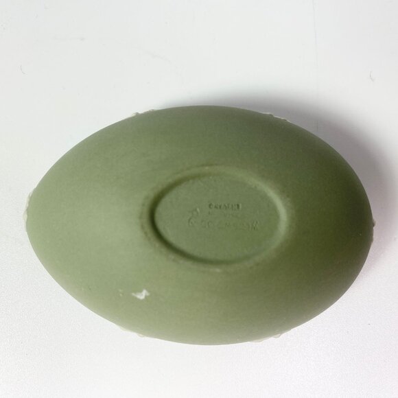 Vintage Wedgwood Green Jasperware Egg Trinket Wedgwood "Cupid On Rose Branch" - Picture 8 of 9